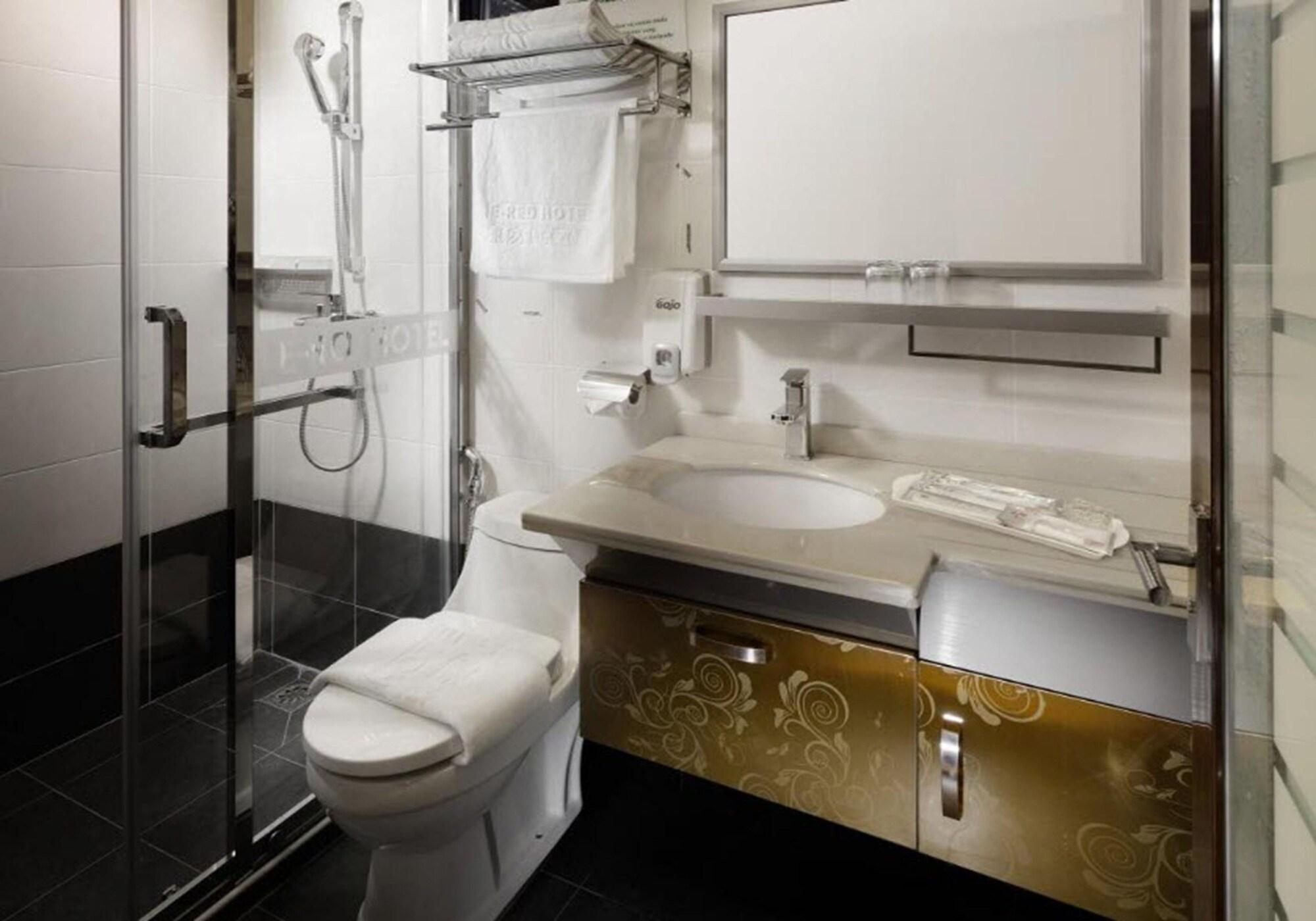 E-Red Hotel Bandar Perda Bukit Mertajam Luaran gambar