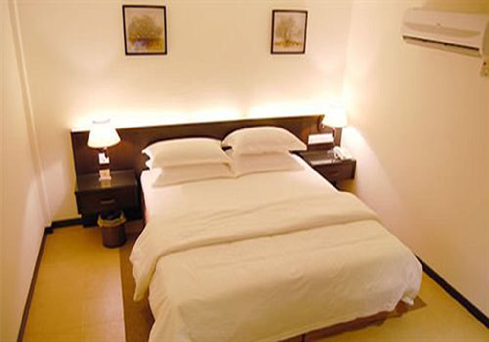 E-Red Hotel Bandar Perda Bukit Mertajam Luaran gambar